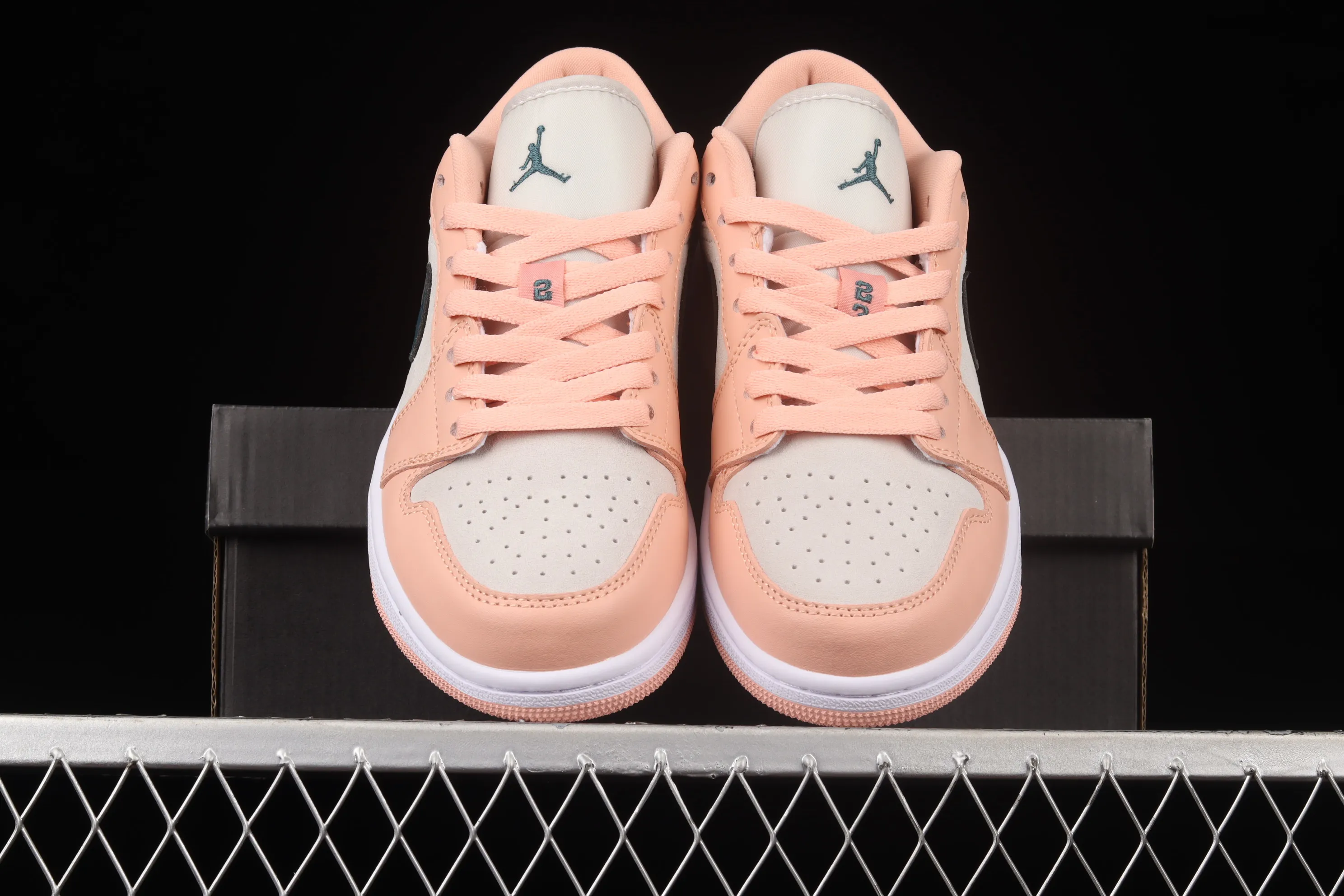 All categories Air Jordan Jordan series basketball shoes Air Jordan 1 Low Air Jordan 1 Low AJ1 Joe 1 pink and green low-top cultural sneakers DC0774-800